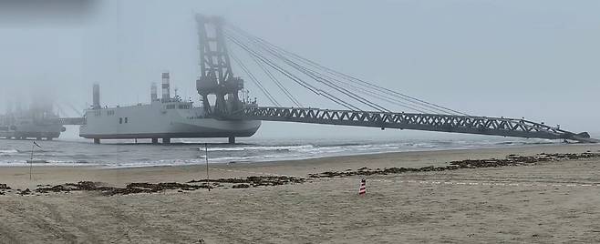 중국 특수 바지선./ 엑스