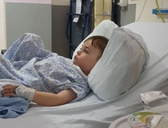 지난해 영국 스코틀랜드에 거주하는 3세 소년 앵거스 도넬리가 슬러시를 먹고 30분 만에 의식을 잃은 일이 발생했다.(사진=더 선)