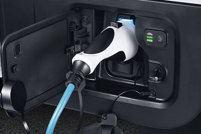 현대차 2025 포터 II 일렉트릭 충전 단자