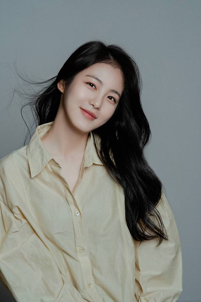 투썸플레이스의 새 얼굴 배우 신예은.(투썸플레이스 제공)