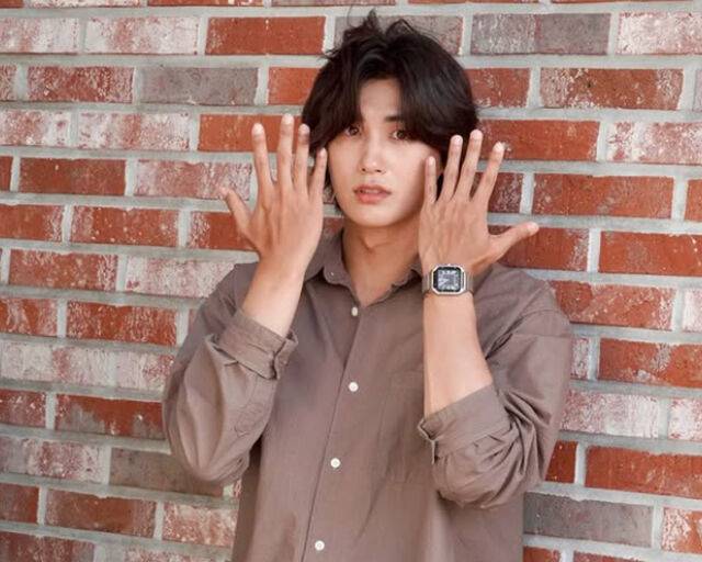 박형식은 JTBC '닥터슬럼프'에서 회당 5억 원을 받은 것으로 알려졌다. / 박형식 SNS 캡처