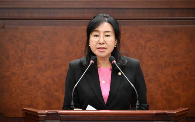 ▲이미애 김해시의원이 5분 자유발언을 하고 있다. ⓒ김해시의회