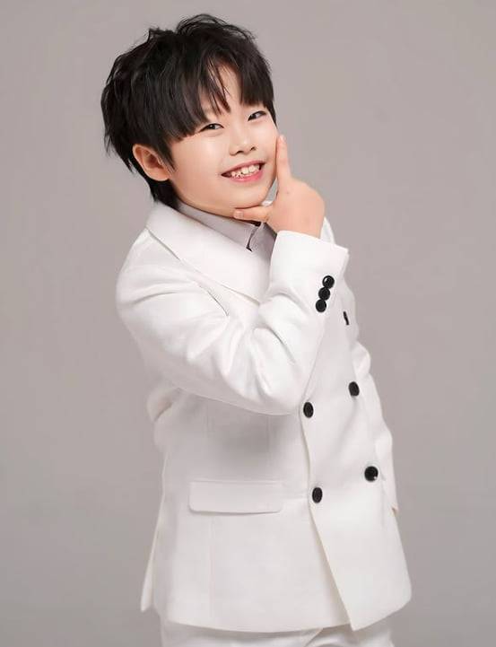 사진=황민호 SNS