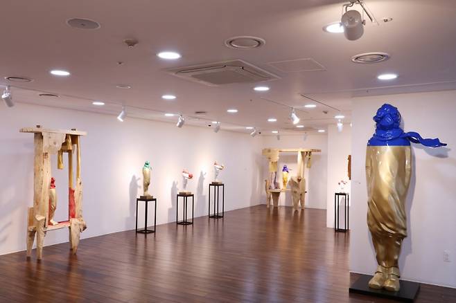 이상헌 작가의 작품이 전시된 금오공대갤러리 전경./사진제공=금오공대