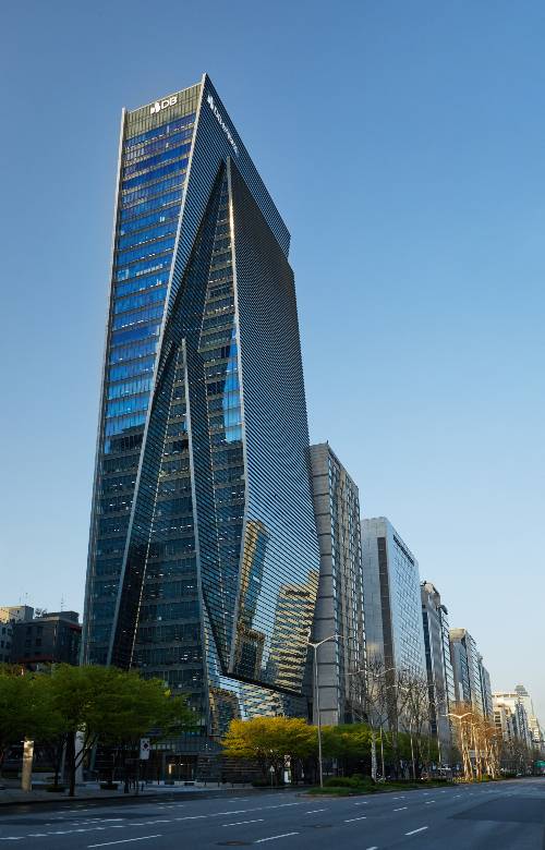 DB손해보험이 올해 성과급으로 연봉의 45%를 지급한다. 사진은 DB손보 강남 사옥./사진=DB손보