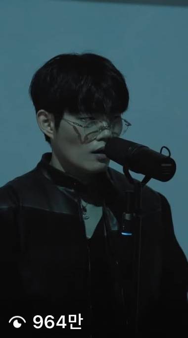 윙 인스타그램 ‘도파민’ 영상 캡처.