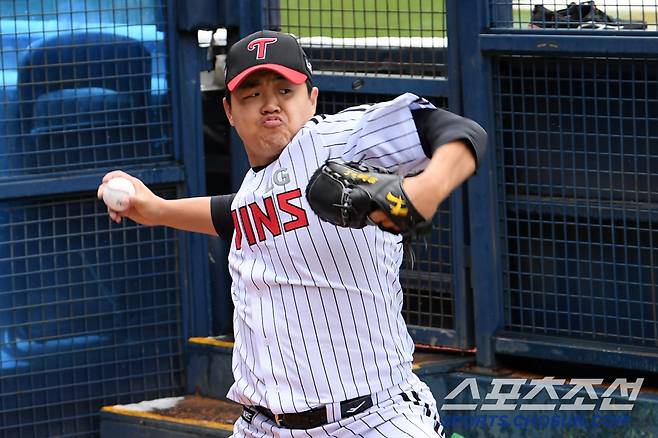 18일 잠실구장에서 열릴 예정이던 KBO리그 LG 트윈스와 NC 다이노스의 시범경기가 강설취소 됐다. LG 장현식이 불펜 피칭을 하고 있다. 잠실=박재만 기자 pjm@sportschosun.com/2025.03.18/