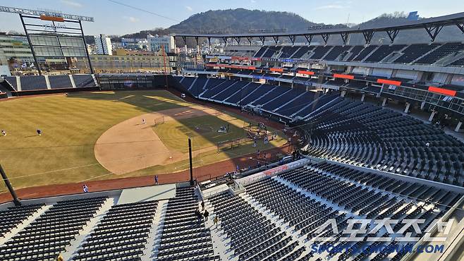 17일 대전 한화생명볼파크에서 열린 KBO리그 시범경기 한화와 삼성의 경기. 대전한화생명볼파크 신축구장 전경. 대전=송정헌 기자songs@sportschosun.com/2025.03.17/
