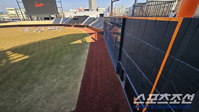 17일 대전 한화생명볼파크에서 열린 KBO리그 시범경기 한화와 삼성의 경기. 대전한화생명볼파크 신축구장 '몬스터월'. 대전=송정헌 기자songs@sportschosun.com/2025.03.17/