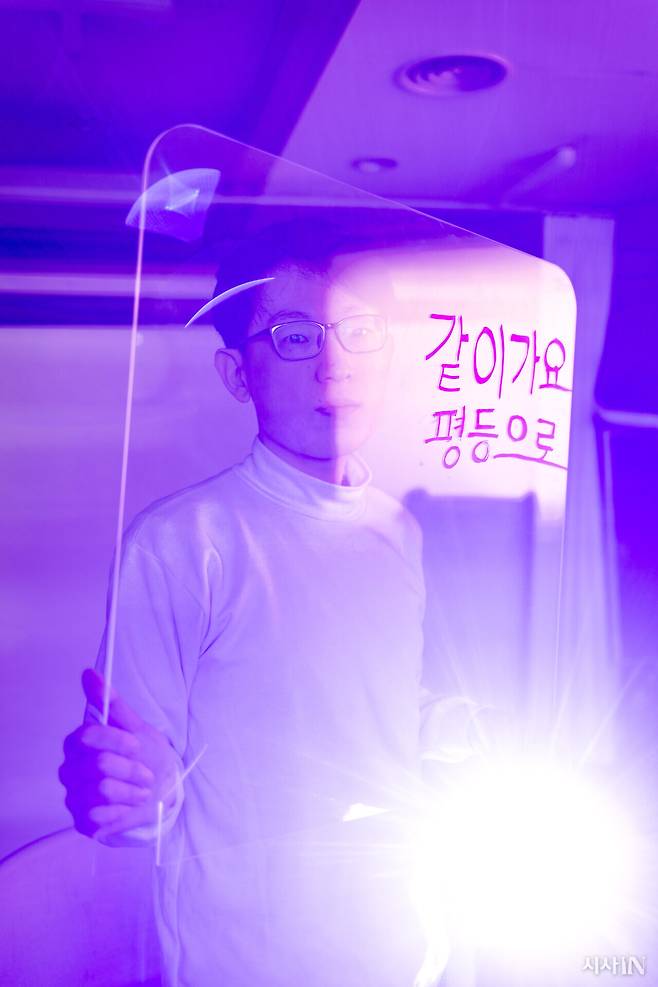 탄핵 촉구 의견서를 제출한 김두원씨. ⓒ시사IN 박미소