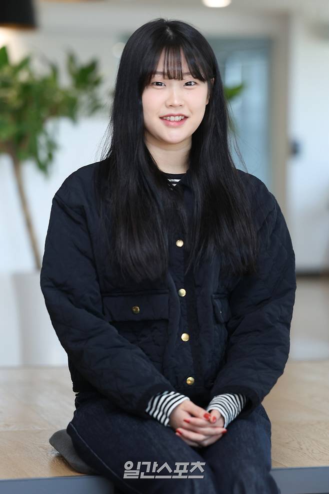 ENA 예능 '언더커버' 출연 이지민이 17일 오후 서울 중구 순화동 KG타워 20층 라운지에서 진행된 일간스포츠와의 인터뷰에 앞서 포즈를 취하고 있다. 서병수 기자 qudtn@edaily.co.kr /2025.03.17/
