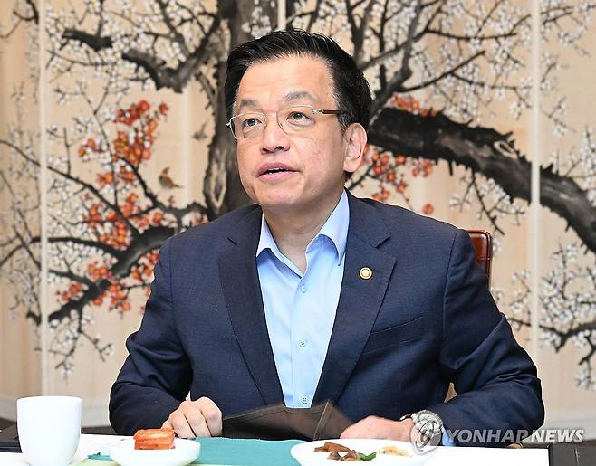 최상목 권한대행 [기재부 제공. 재판매 및 DB 금지] xyz@yna.co.kr