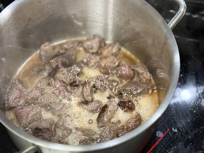 ▲ 냄새 참는 게 가장 힘들죠