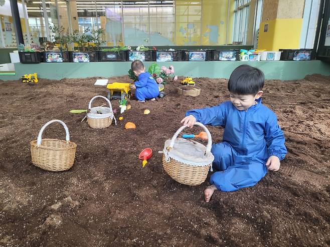 광동제약이 임직원들의 육아 어려움을 덜어주기 위해 육아지원 프로그램을 진행했다. /사진=광동제약