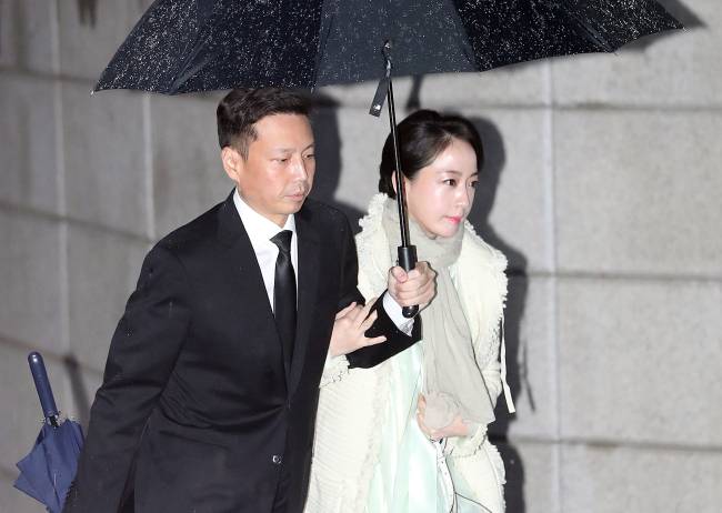 정대선 전 HN Inc 대표와 부인 노현정 전 KBS 아나운서 [연합]