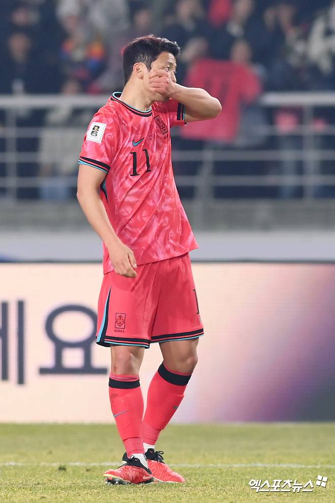 황희찬이 20일 고양종합운동장에서 열린 대한민국과 오만의 2026 국제축구연맹(FIFA) 북중미 월드컵(캐나다-미국-멕시코 공동개최) 아시아지역 3차 예선 B조 7차전에 선발 출장해 골맛을 봤다. 고양, 고아라 기자