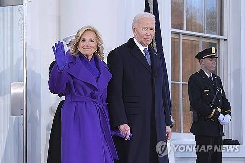 바이든 전 대통령과 질 여사 [AP 연합뉴스 자료사진. 재판매 및 DB 금지]
