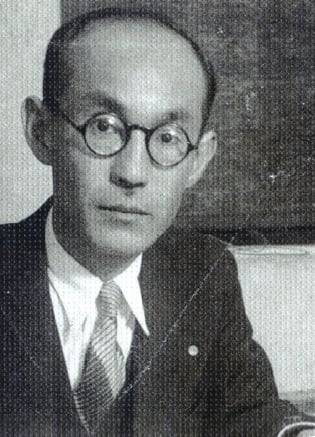 이원철은 1926년부터 연희전문 수물과 교수로 제자들을 가르쳤다. 1938년 경의 이 교수 사진./ 우남 이원철박사 60주기 추모기념식 자료