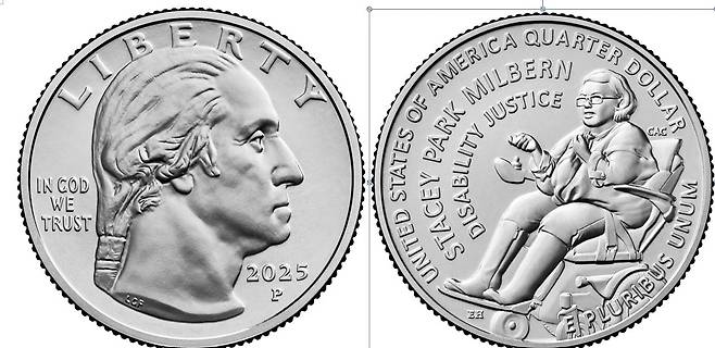 조지 워싱턴(왼쪽) 초대 대통령과 스테이시 박 밀번의 모습이 앞뒤로 새겨진 25센트(쿼터) 동전. 8월 유통을 앞두고 최근 기념세트로 먼저 선보였다./미 연방 조폐국