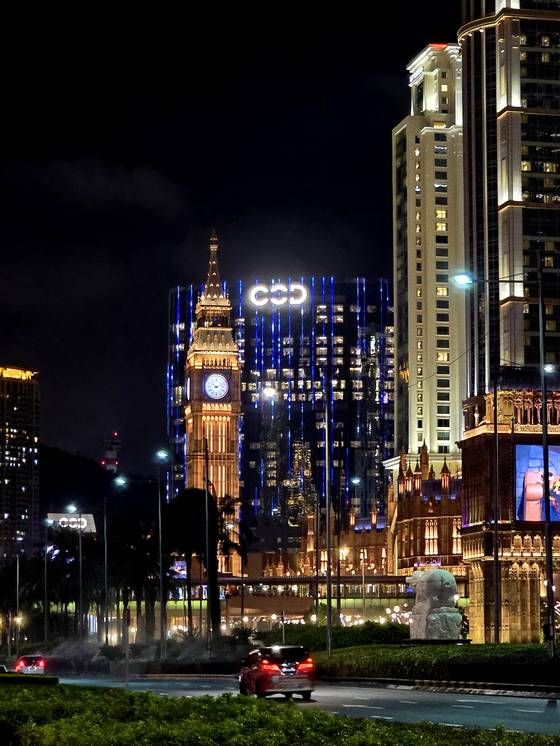 The night view of the Cotai Strip in Macau, home to a plethora of multibillion dollar casino resorts [JOONGANG ILBO]