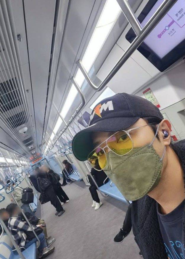 [서울=뉴시스] 진구. (사진=진구 인스타그램 캡처) 2025.03.19. photo@newsis.com  *재판매 및 DB 금지