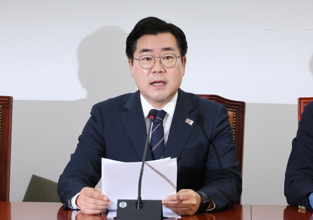 ▲더불어민주당 박찬대 원내대표가 23일 국회에서 열린 기자간담회에서 발언하고 있다. ⓒ연합뉴스