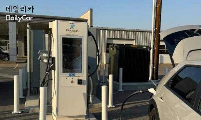 SK시그넷, V2 충전기