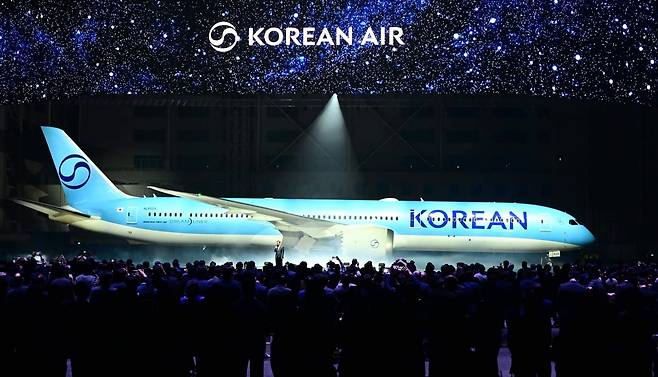 대한항공 새 CI 입힌 항공기 도장 공개 / 사진=연합뉴스