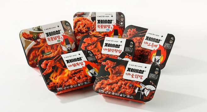 에프엘컴퍼니의 매운맛 가정간편식 '저세상' 제품/사진제공=에프엘컴퍼