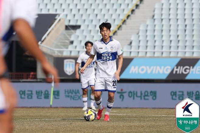충남 아산 미드필더 손준호. 제공 | 한국프로축구연맹