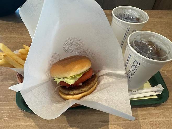 viewimage.php?id=23b2db27ebc637&no=24b0d769e1d32ca73de885fa1bd62531058478fac3157bc024e4bab4a06670d65ba3f90a5cc8804e56f1d2821e15fe165308e1eca210e581bd028fe5631ef02ce18568