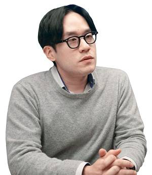 윤성호 마키나락스 대표 겸 창업자 - 미국 일리노이대 물리학, 미국 매사추세츠공대(MIT) 물리학 박사,  전 삼성전자 반도체메모리사업부 연구원, 전 SK텔레콤 ICT기술원 데이터사이언스팀 리드 / 사진 마키나락스