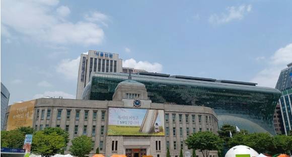 서울시에서 활동하는 장애인활동지원사 10명 중 8명이 여성인 것으로 나타났다. 사진은 서울시청 전경. [사진=서울시]