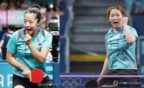 여자복식조 호흡을 맞췄던 신유빈(왼쪽)과 이은혜 [연합뉴스 자료 사진]