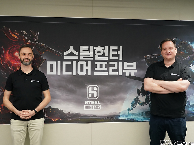 이용자들과 함께 성장하는 게임을 선보이겠다고 약속했다.