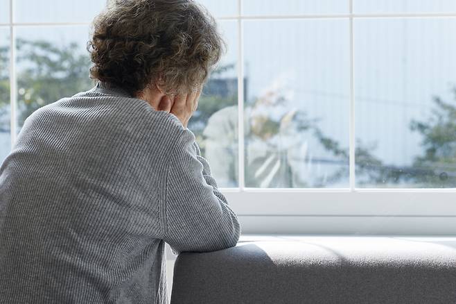 휴식이 중요하지만 지나치게 오래 쉬면 근육의 위축을 가져와 관절에 나쁘다. [사진= 게티이미지뱅크]