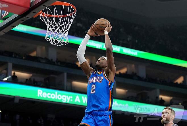 26일 새크라멘토 격파를 이끈 오클라호마시티 가드 길저스-알렉산더. ⓒ AFP=뉴스1