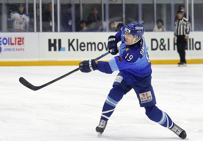 HL 안양 ‘간판’ 김상욱이 2024~25 아시아리그 아이스하키 정규리그 MVP에 등극했다. 사진 | HL 안양