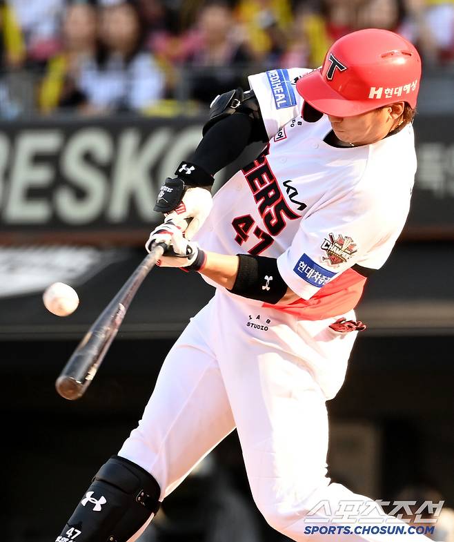 22일 광주KIA챔피언스필드에서 열린 NC와 KIA의 개막전, 8회말 1사 2,3루 KIA 나성범이 1타점 동점타를 치고 있다. 광주=허상욱 기자wook@sportschosun.com/2025.03.22/