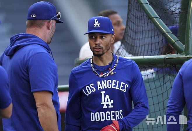 [애너하임=AP/뉴시스] 메이저리그 LA 다저스 무키 베츠. 2025.03.26.