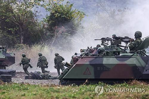 훈련중인 대만군 [AFP 연합뉴스 자료사진. 재판매 및 DB 금지]