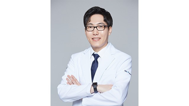 홍한빛 원장님｜출처: 룩스웰의원
