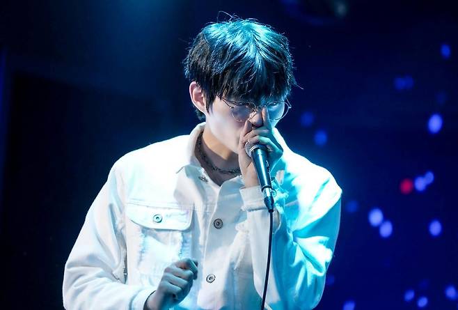 지난해 12월 서울 강남구 리엠아트센터에서 열린 ‘코리아 비트박스 챔피언십’에서 공연을 선보이고 있는 비트박서 윙. 그는 “훗날 역사에 남는 비트박서가 되고 싶다”는 포부를 밝혔다. 에일뮤직 제공