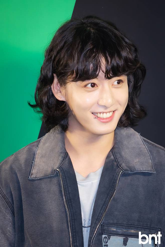 BTS 정국, 통큰 10억 기부... “조그마한 도움 되길” (출처:bnt)
