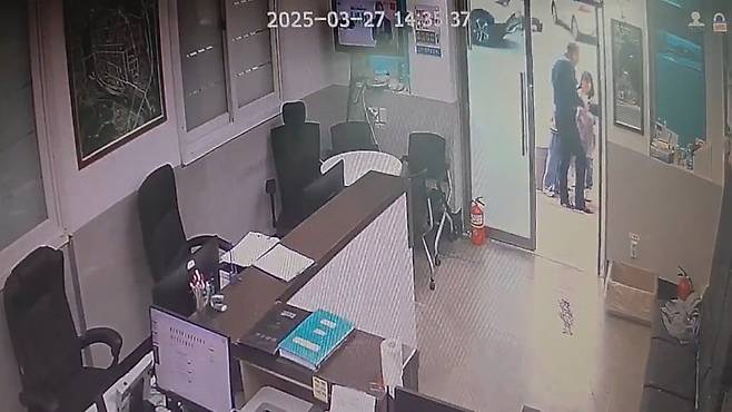 영덕파출소에 찾아온 초등학생들./영덕경찰서