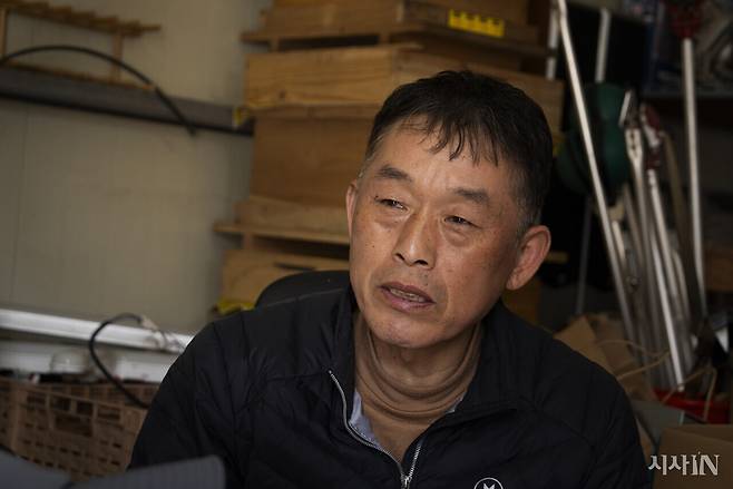 김정호씨는 3월22일 오전 경북 의성군 안평면 괴산1리 인근에서 발생한 산불 현장에 직접 방문해 확인하고, 소방과 파출소에 신고했다. ⓒ시사IN 이명익