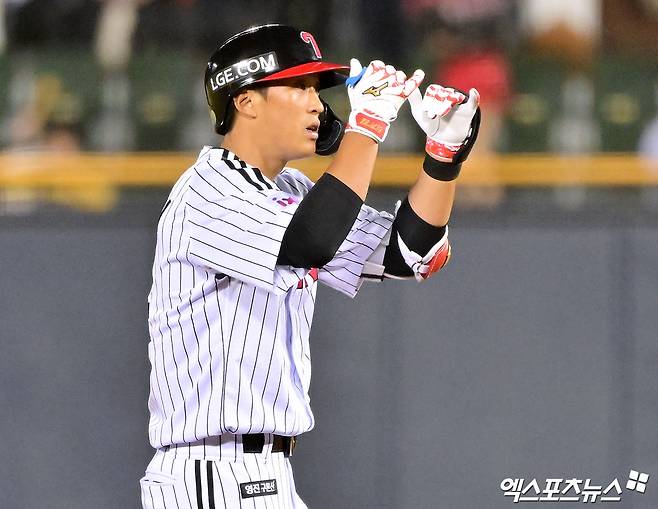 LG 외야수 송찬의는 28일 창원 NC파크에서 열릴 '2025 신한 SOL Bank KBO 리그' NC와 정규시즌 1차전에서 2번타자 좌익수로 선발 출전한다. 문성주가 빠진 2번을 채워주리라 많은 기대를 받고 있다. 엑스포츠뉴스 DB