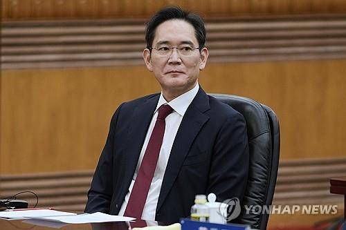 28일 베이징 인민대회당에서 시진핑 국가주석과 면담에 참석한 이재용 삼성전자회장 [AP 연합뉴스 자료사진. 재판매 및 DB 금지]