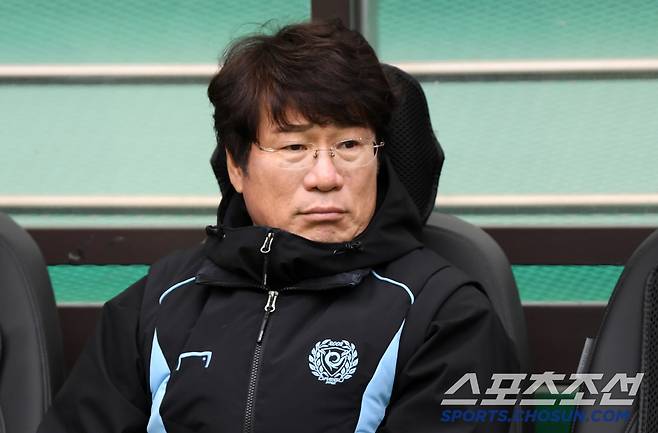 K리그1 FC서울과 대구FC의 경기가 29일 서울월드컵경기장에서 열렸다. 대구 박창현 감독이 경기를 지켜보고 있다. 상암=박재만 기자pjm@sportschosun.com/2025.03.29/