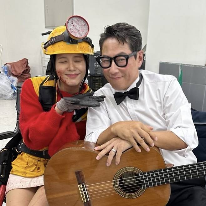 윤종신, 지수 개인 SNS 캡처